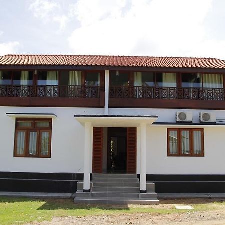 Acquabey Surf Villa Matara Kültér fotó