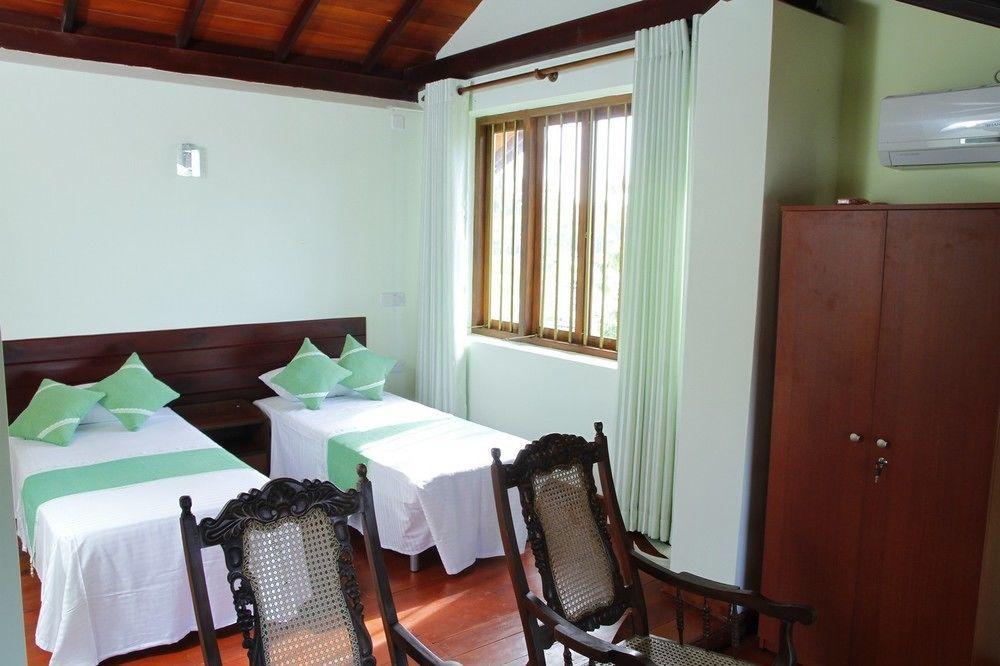 Acquabey Surf Villa Matara Kültér fotó