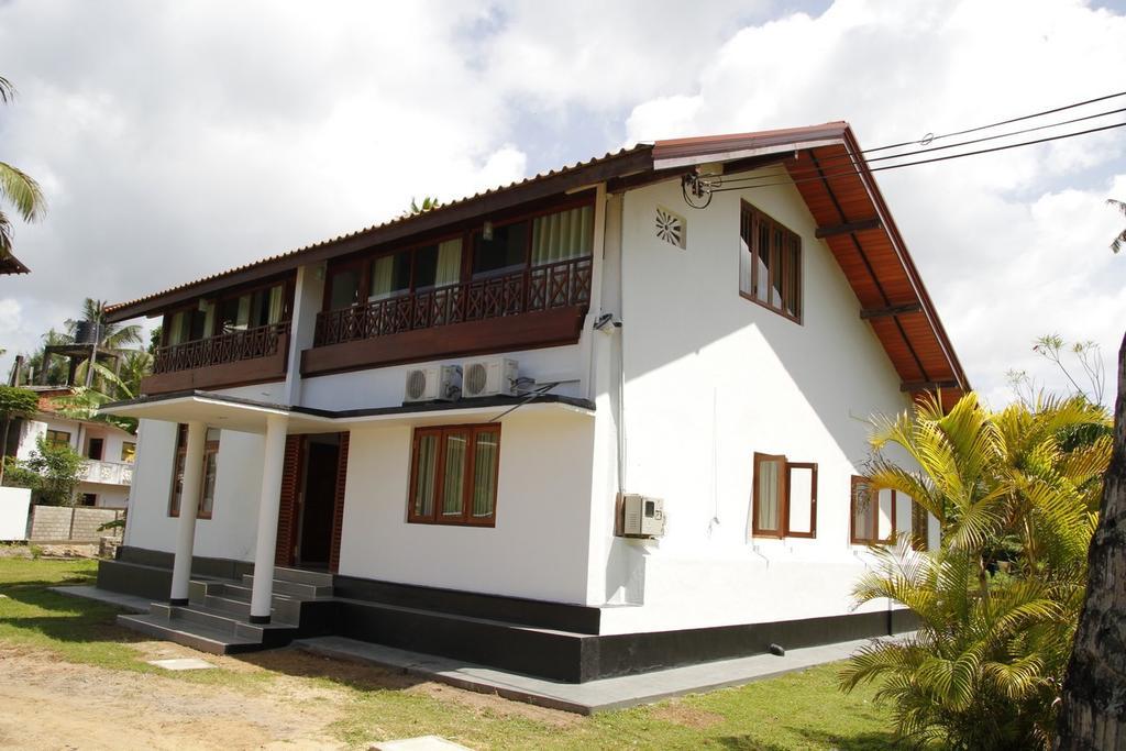 Acquabey Surf Villa Matara Kültér fotó